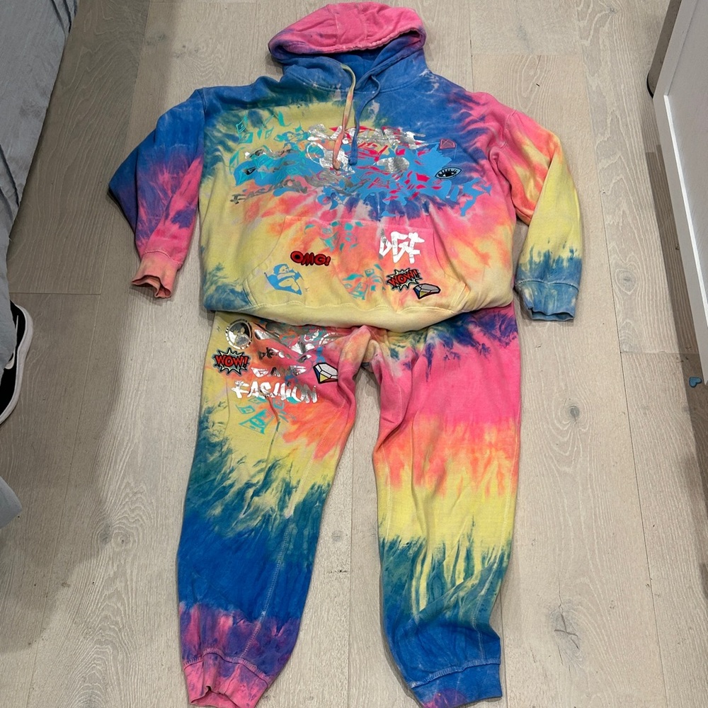 Colorful Tie-Dye Hoodie and Sweatpants Set